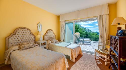 Golf Villa in Marbella, Frontline Golfvilla in RioReal Golf photo 29