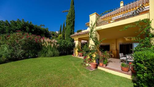 Golf Villa in Marbella, Frontline Golfvilla in RioReal Golf photo 3