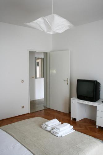 Apartments Mircek