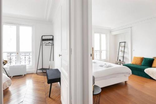 Sweet Luxury Home Arc the Triomphe near Champs Elysées and Palais des Congrès 8 ppl