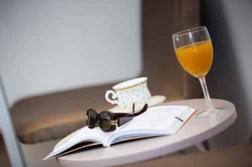 Minuman di Aida Apartments and Rooms for couples and families FREE PARKING