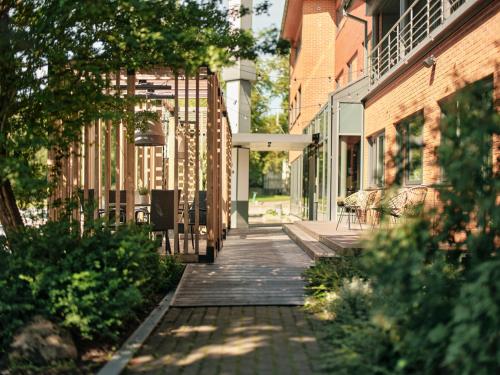 Jardín al aire libre en Oru Hub Hotel Tallinn - Handwritten Collection