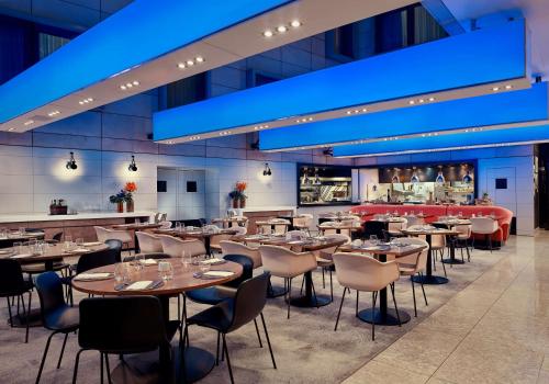 Park Plaza County Hall London Image