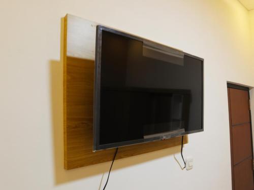 Μια τηλεόραση ή/και κέντρο ψυχαγωγίας στο Sighma The Maguwo Premiere