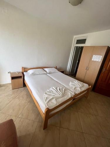Cama o camas de una habitación en Sand and Sea Apartments