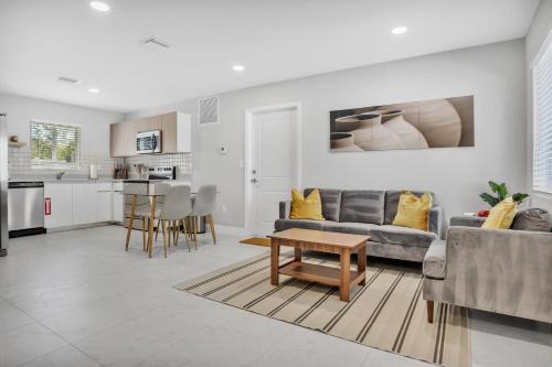 Gallery image of Sistrunk Shades Villas #2 New Downtown Fort Lauderdale Townhomes in Fort Lauderdale