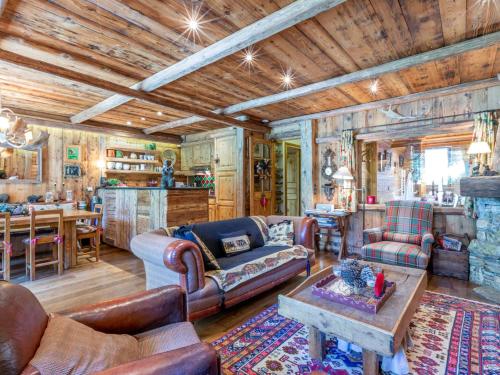 Élégant Appartement de Standing avec Terrasse et Accès Direct aux Pistes à Val-d'Isère