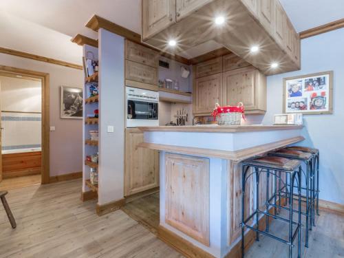 Appartement de charme avec balcon, 8 pers, décor raffiné, au cœur de Val-d’Isère, proche des pistes