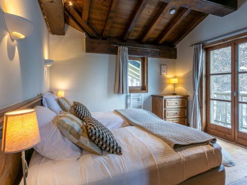 Appartement de luxe avec piscine, parking et WIFI à Val-d'Isère