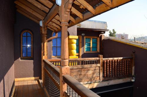 The Fox Hostelにあるバルコニーまたはテラス