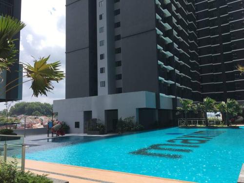 Cozy Home Majestic Maxim Walking Distance to Taman Connaught MRT Station