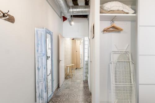 Vintage Apartment near Puerta del Sol