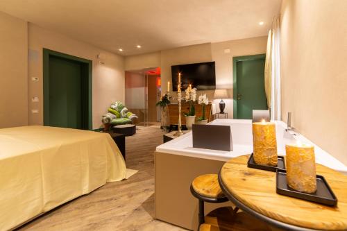 Kuchyň nebo kuchyňský kout v ubytování Corte Rossetti Relax Assoluto e Luxury Urban Spa