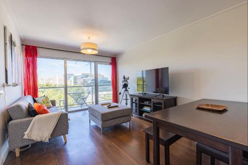 Parque das Nações 1BR with Pool by LovelyStay