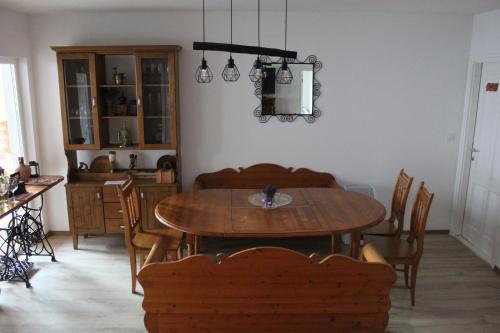 Borács Winedégház 3412 Bogács, 16 Sport utca kép - 3