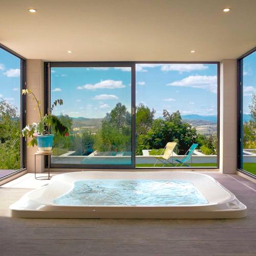 Villa du Belvédère, piscine intérieure, spa et hammam