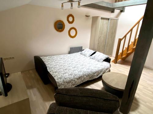 Katil atau katil-katil dalam bilik di Nida Loft with SPA and Tennis court