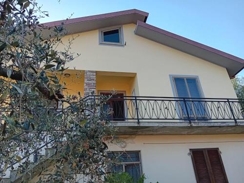 Φωτογραφία από το άλμπουμ του Appartamento Il Salice σε Carignano