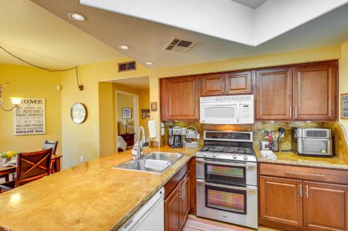 Gallery image of 3 Mi to State Farm Stadium Condo with Balcony! in Phoenix