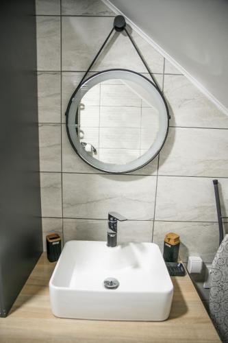 Un baño de NOMAD Apartments