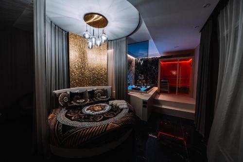 Versace Luxury Room – Photos 4