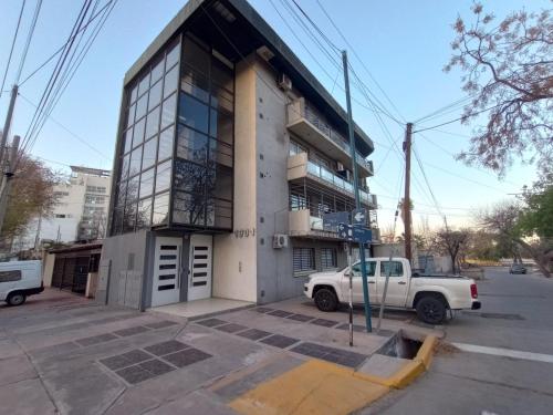 Apartamento tranquilo en zona parque y calle Arístides