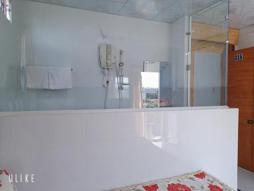 Thiên Nga Hotel tesisinde bir banyo