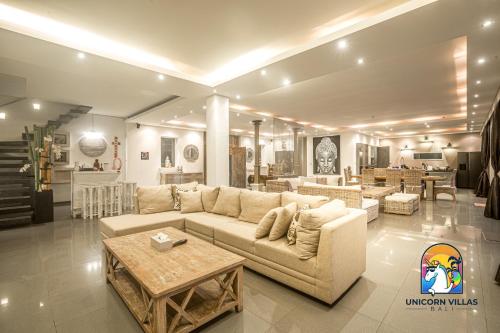 Χώρος καθιστικού στο Villa Black Pearl - by Unicorn Villas Bali