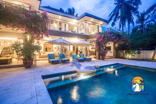 Πισίνα στο ή κοντά στο Villa Black Pearl - by Unicorn Villas Bali