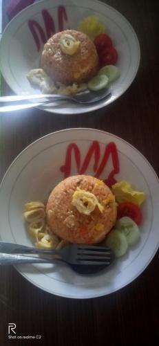 Đồ ăn tại/gần nhà nghỉ nhỏ