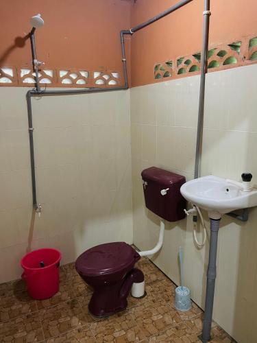 Phòng tắm tại yellow homestay