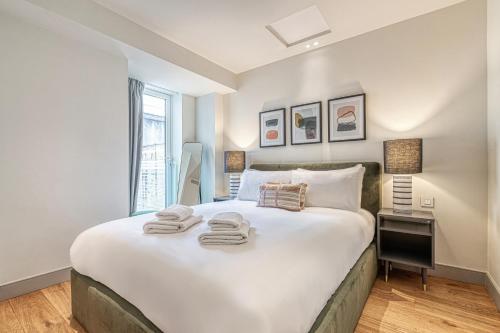 Letto o letti in una camera di Luxury flats near Big Ben and London Eye