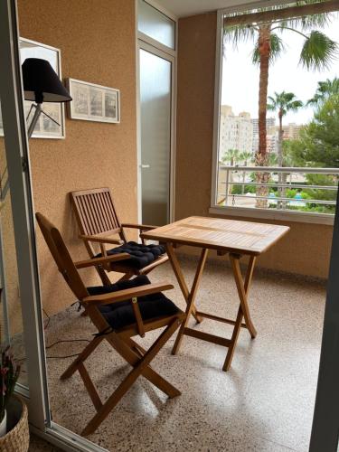 Apartamento con piscina y parking - Playa San Juan