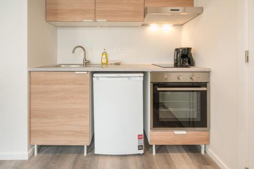 Dapur atau dapur kecil di Antwerp Center Cozy Cityflats