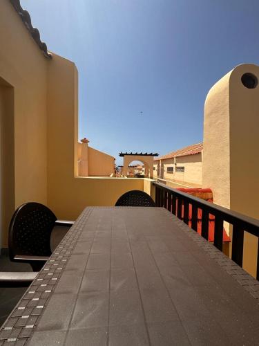 Precioso y nuevo apartamento de 1 habitación en Mareverde