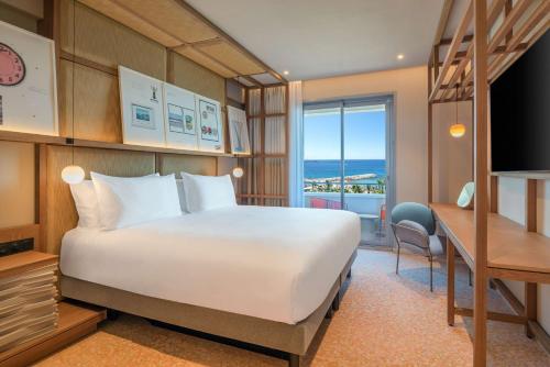 Katil atau katil-katil dalam bilik di Canopy by Hilton Cannes