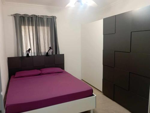 Gulta vai gultas numurā naktsmītnē Cosy,central,modern Gem