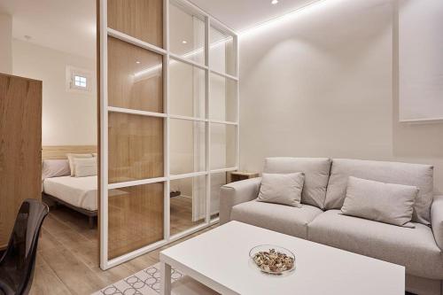 Nice apartment in Calle Hortaleza 96