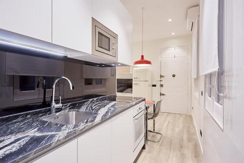 Nice apartment in Calle Hortaleza 96