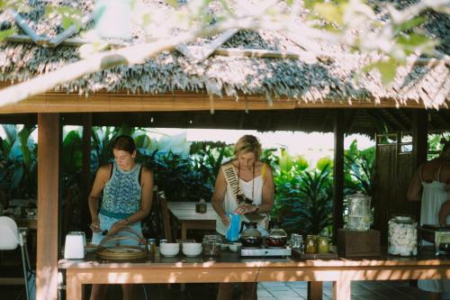 Gæster der bor på The Kelong Trikora Resort