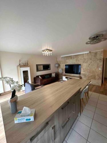 Photo de la galerie de l'établissement Appartement 82m2 Nanterre, Paris La Défense tram 2, à Nanterre