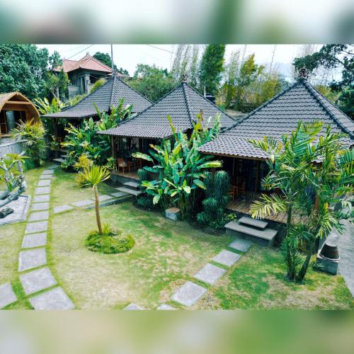 Сад в Cabana Bali Villa