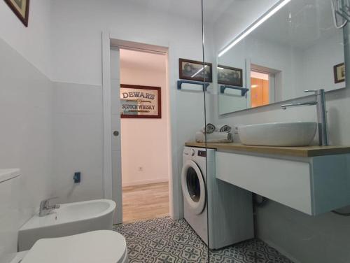 Koupelna v ubytování 3Min Walk Playa del Inglès Apartment