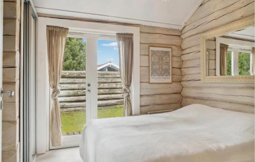 Postel nebo postele na pokoji v ubytování Gorgeous Home In Vggerlse With Sauna