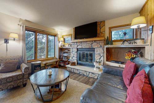 Deer Mountain Lodge South – Photos 2