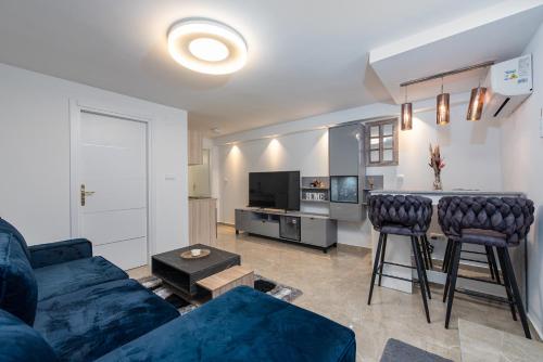 Mery apartment house