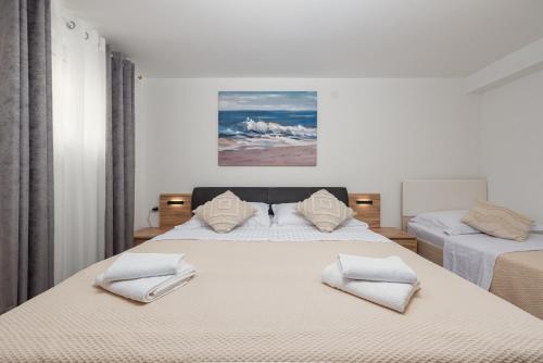 Mery apartment house