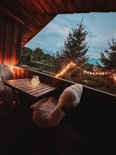 Landskap semula jadi dekat dengan chalet