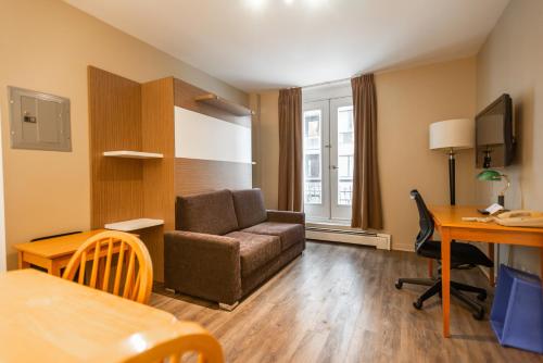 Hotel le Roberval Image