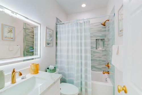 The Purple Pelican, Galveston (updated prices 2024)